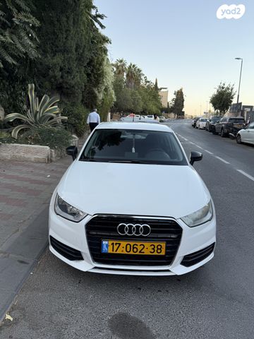 A1 Sportback אוט׳ 5 דל 1.0 (95 כ״ס) [2015-2018]