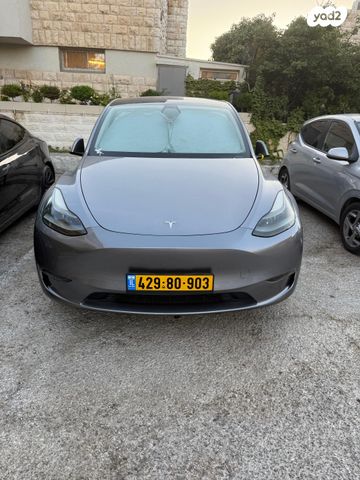 מודעת רכב טסלה מודל Y
