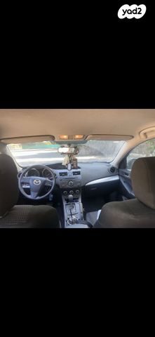 מודעת רכב מאזדה 3