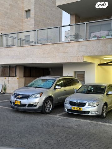 שברולט טראוורס