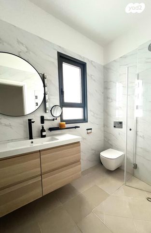 גג/ פנטהאוז, דרך הים 20, גני תקווה צפון, גני תקווה