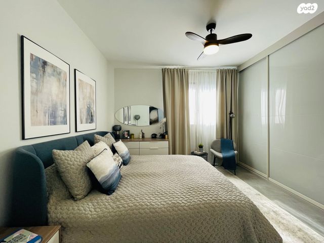 בית פרטי/ קוטג', ז'בוטינסקי 11, גבעת העיריות, גדרה