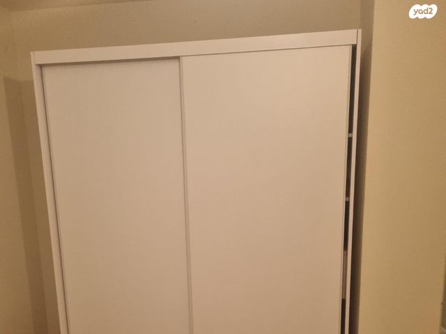 מרתף/ פרטר, התות 1, 212 מערב, אבן יהודה