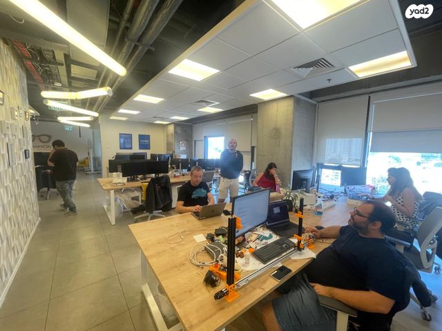 יגאל אלון 94