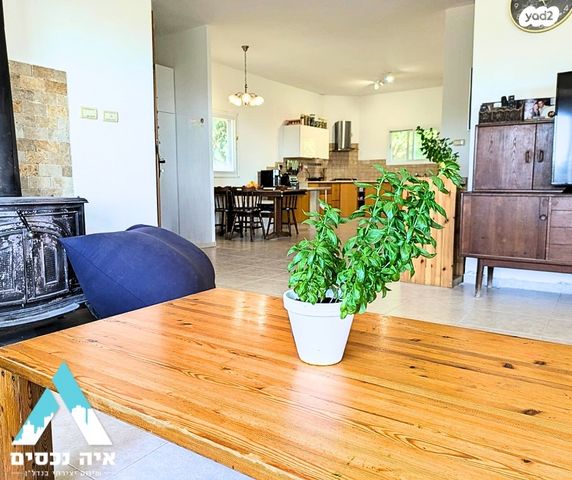 דו משפחתי, קציר