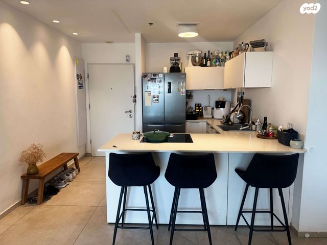 דירה, דרך מנחם בגין 144, מונטיפיורי, הרכבת, תל אביב יפו