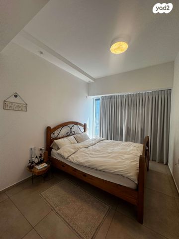 דירה, דרך מנחם בגין 144, מונטיפיורי, הרכבת, תל אביב יפו