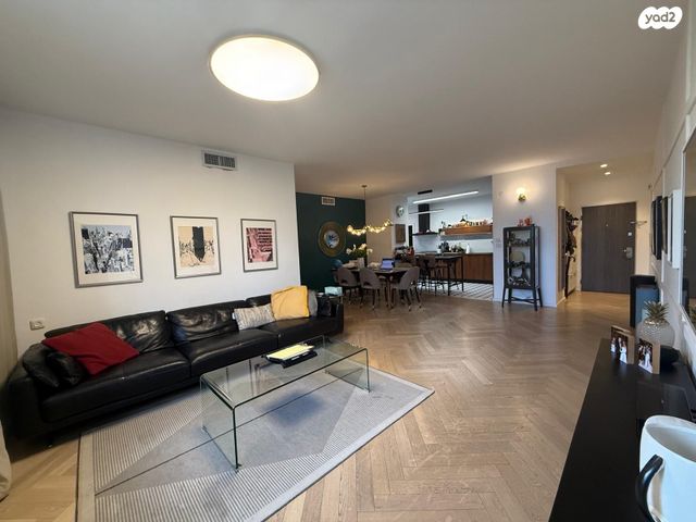 דירה, כצנלסון, ראשון לציון