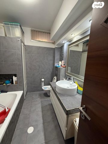 דירה, כצנלסון, ראשון לציון