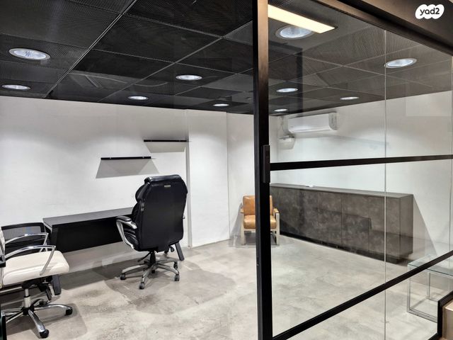 משרדים, הוד השרון