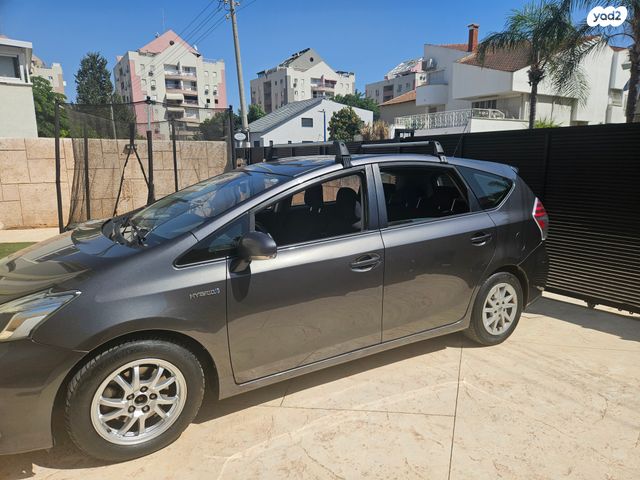 פריוס פלוס Active היברידי אוט׳ 1.8 (99 כ״ס)