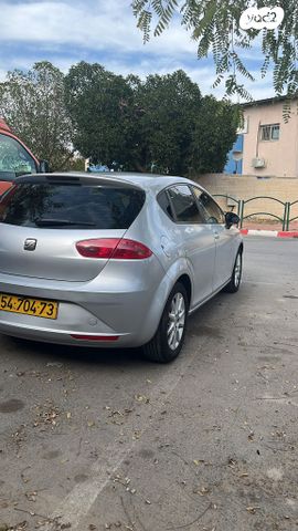 מודעת רכב סיאט לאון