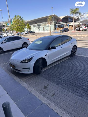 טסלה מודל 3