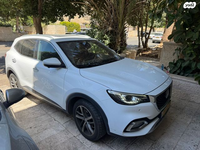 אם ג'י EHS PHEV