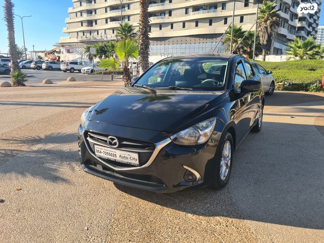 מודעת רכב מאזדה 2