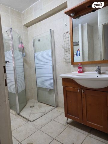 דירה, קרן היסוד 6, שיכון ב', קרית שמונה