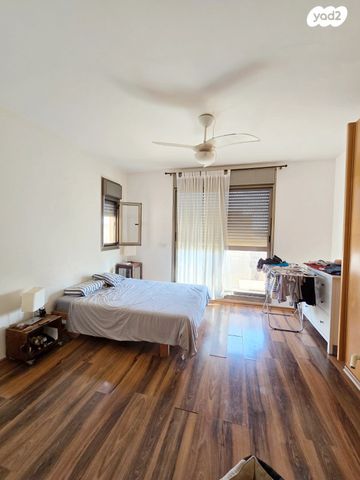 גג/ פנטהאוז, הפרדס 16, צור משה, צור משה