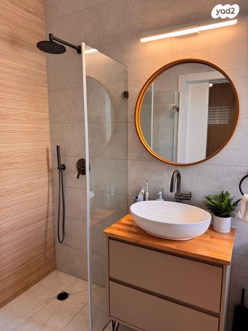 דירה, שדרות בגין 34, נוף הדר, כפר יונה