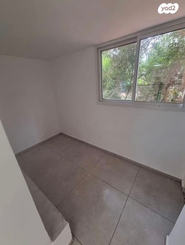 יחידת דיור, צדקיהו 12, כרמליה, חיפה