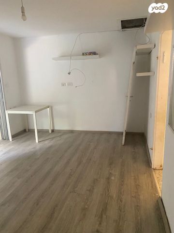 בית פרטי/ קוטג', עמוס 4, שיכון רסקו, קרית אונו