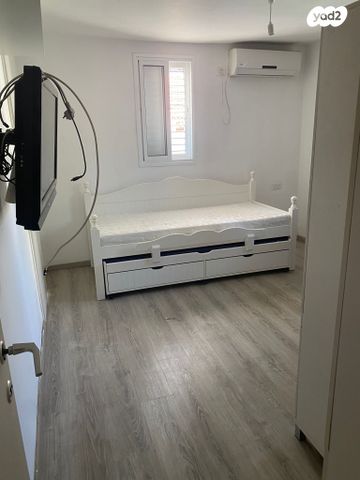 בית פרטי/ קוטג', עמוס 4, שיכון רסקו, קרית אונו