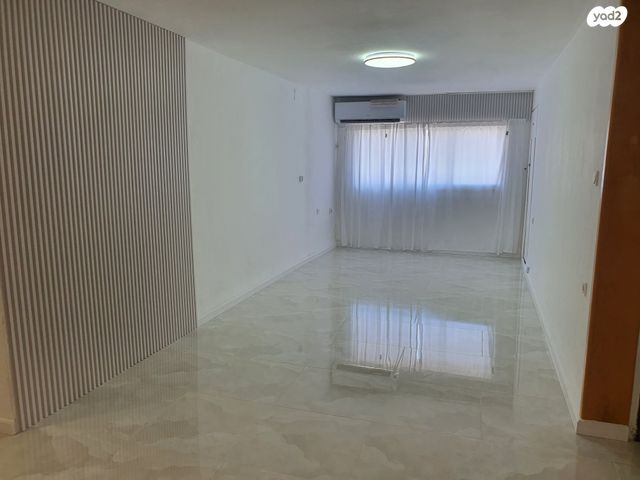 הרב יצחק הרצוג 4