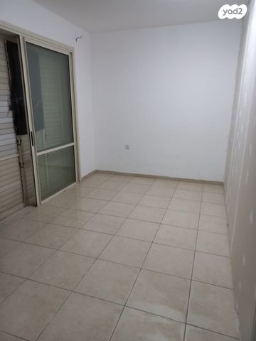 מחסן, המהרש"ל 14, אלעד, אלעד