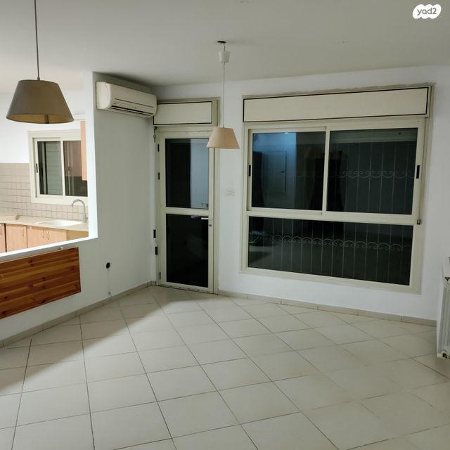 דירה, הרב אריה בינה 14, חומת שמואל, הר חומה, ירושלים