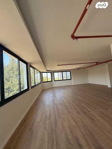 משרדים, אודם 2, ראש פינה, ראש פינה