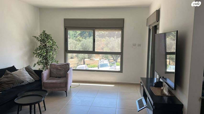 דירה, מצדה 10, אורנים, מעלות תרשיחא