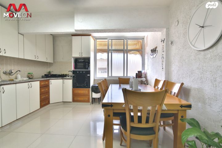 דירה, יצחק בן צבי, שיכון ד, טבריה