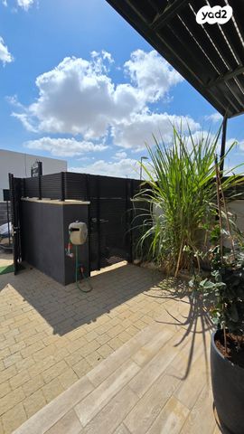 דו משפחתי, נירים 29, הפארק, אופקים