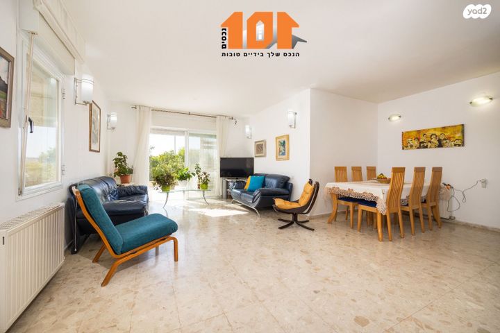 בית פרטי/ קוטג', המחנכת, גילה, ירושלים