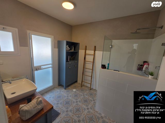 דו משפחתי, נאות הפרחים, גן יבנה