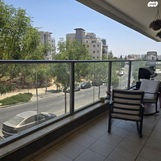 דירה, תאנה, החורש, חריש