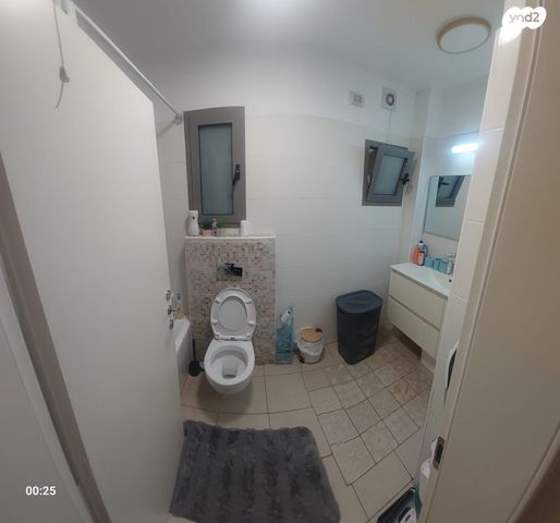 דירה, תאנה, החורש, חריש