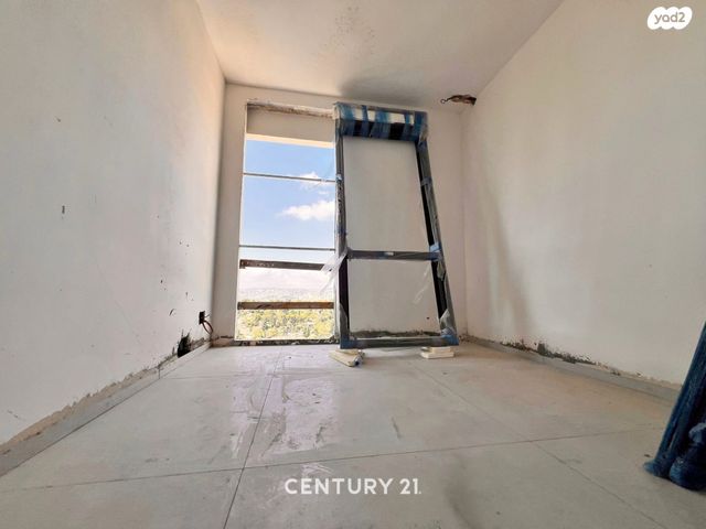 גג/ פנטהאוז, הרב אברהם זקן, מורדות ארנונה, ירושלים