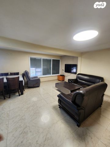 דירה, ישראל פרנקל 18, נווה דוד, רמלה