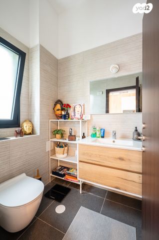 דירת גן, אור ים, אור עקיבא