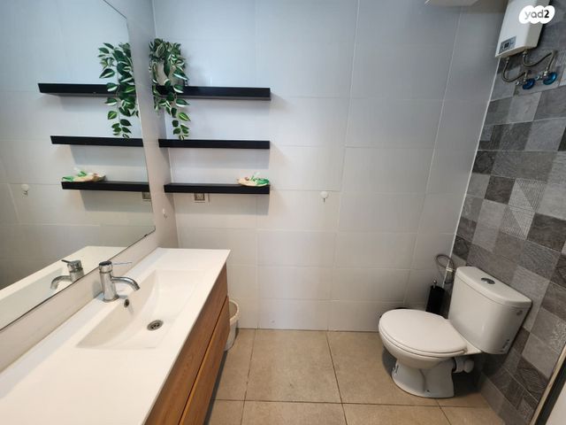 דירה, עין דור, חיפה