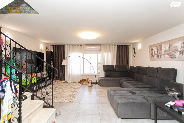 גיורא יוספטל 