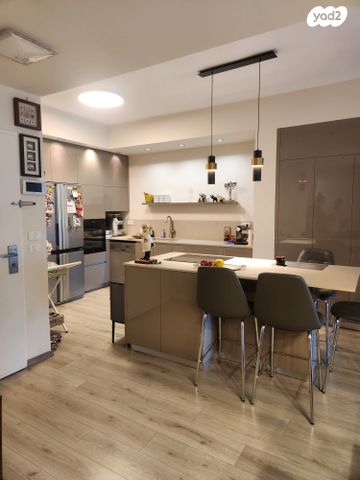 דירה, סוקולוב 44, הדר, רמת השרון