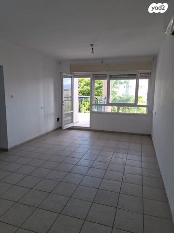 דירה, דב פרומר, חיפה