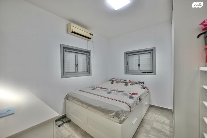 דירה, רש"י 34, רמב"ם, ראשון לציון