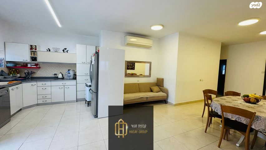 דו משפחתי, שיבת ציון 6, נווה דוד, רמלה