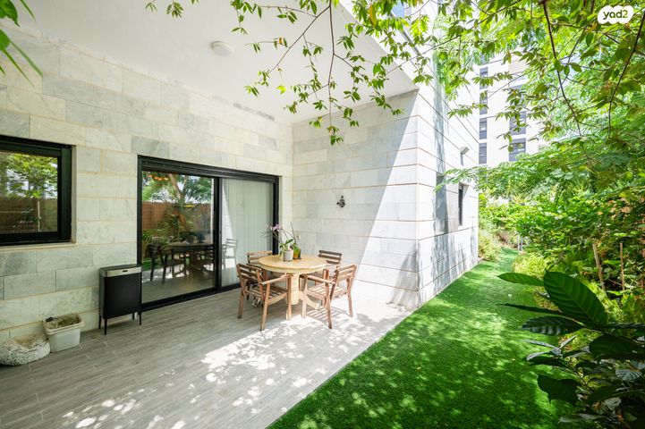 דירת גן, אור ים, אור עקיבא