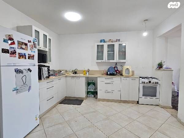 דירה, אחד העם, טבריה