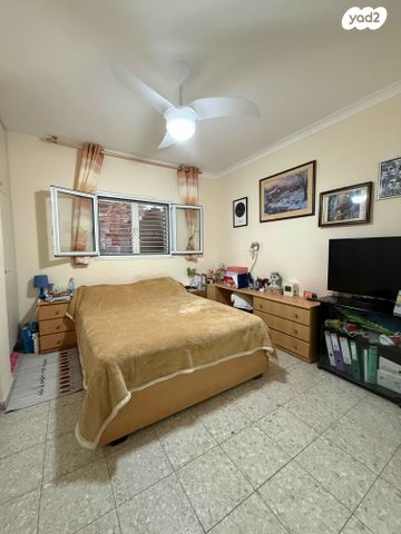 דו משפחתי, רותם, ערד