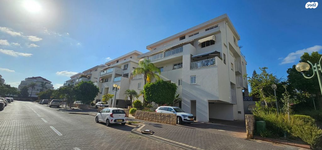 גרין פארק שיכון עובדים