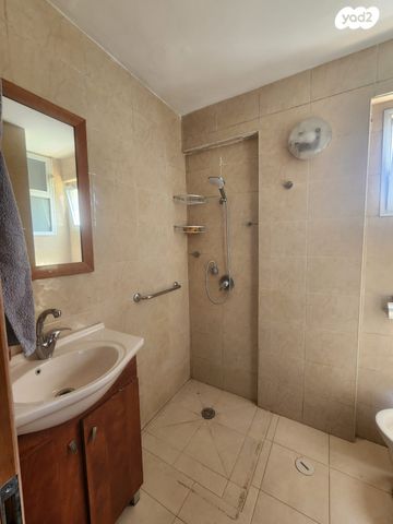 דירה, אמיל זולא 3, העיר העתיקה, רמלה